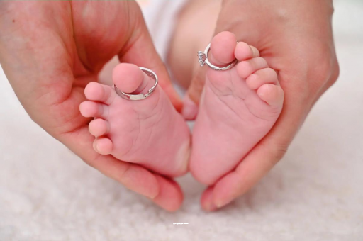 黔西孕妇六个月肚子多大